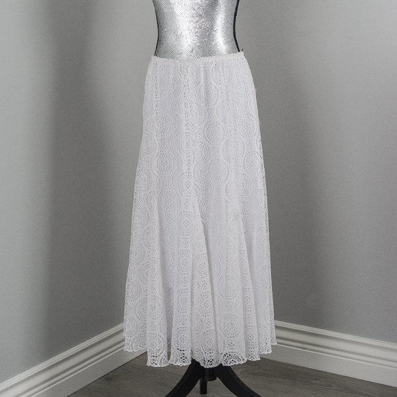 NWT Ruby Red long white lace skirt - 8